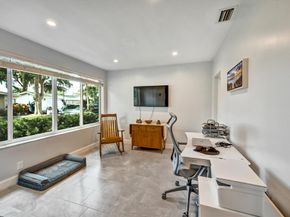 2512 SW Natura Blvd, Deerfield Beach FL 33441