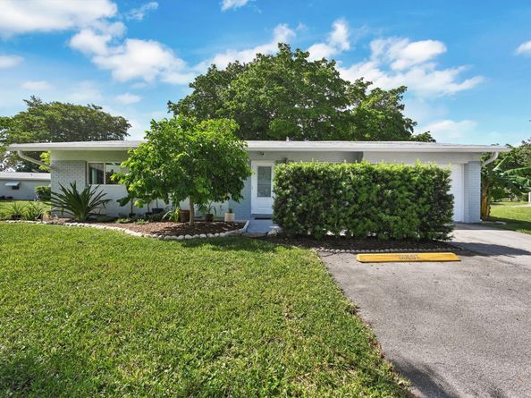 2512 SW Natura Blvd, Deerfield Beach FL 33441