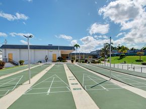 2960 Cynthia Lane 206, Lake Worth Beach FL 33461