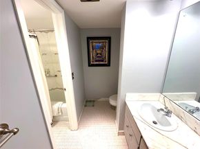 1 Las Olas Circle 605, Fort Lauderdale FL 33316