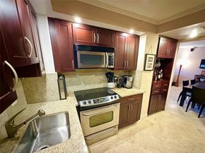 1 Las Olas Circle 605, Fort Lauderdale FL 33316