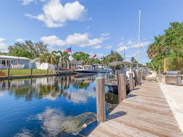 1507 SW 18th Ave, Fort Lauderdale FL 33312