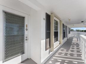 5321 Poppy Place 203, Delray Beach FL 33484