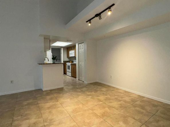 1300 Crestwood Court S 1319, Royal Palm Beach FL 33411