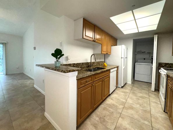 1300 Crestwood Court S 1319, Royal Palm Beach FL 33411