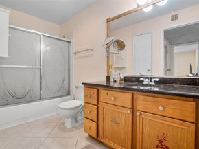 755 Riverside Dr 1335, Coral Springs FL 33071