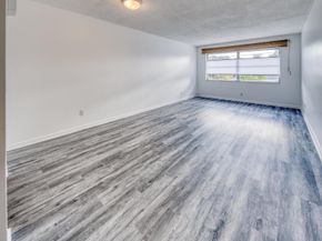 420 W Palm Street 24, Lantana FL 33462