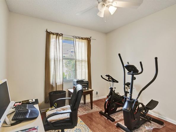 6411 NW 41st St, Coral Springs FL 33067