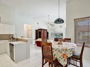 6411 NW 41st St, Coral Springs FL 33067