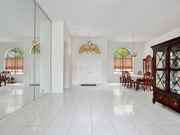 6411 NW 41st St, Coral Springs FL 33067