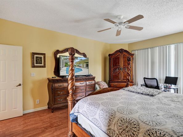 6411 NW 41st St, Coral Springs FL 33067