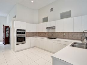 6411 NW 41st St, Coral Springs FL 33067