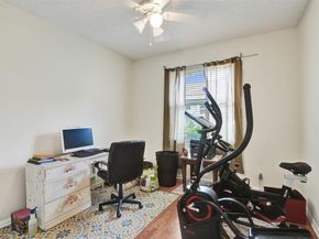 6411 NW 41st St, Coral Springs FL 33067