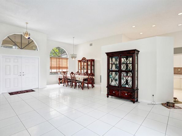 6411 NW 41st St, Coral Springs FL 33067