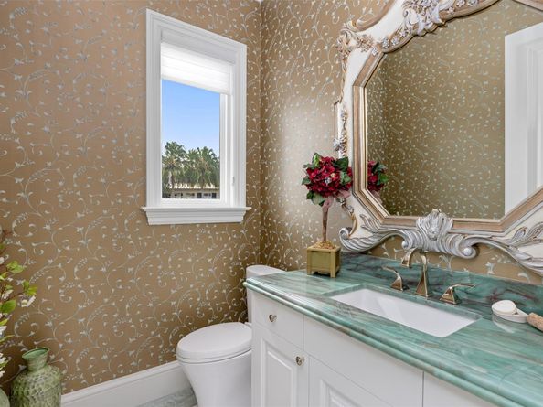 2716 Aqua Vista Blvd, Fort Lauderdale FL 33301