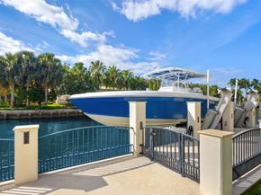 2716 Aqua Vista Blvd, Fort Lauderdale FL 33301