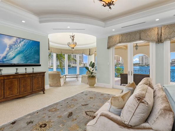 2716 Aqua Vista Blvd, Fort Lauderdale FL 33301