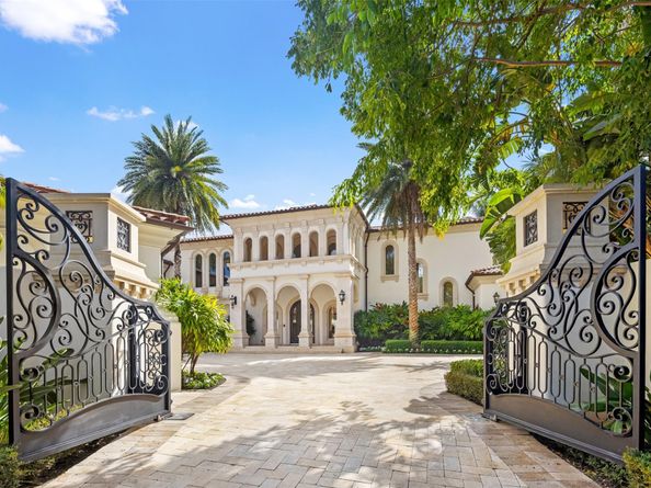 2716 Aqua Vista Blvd, Fort Lauderdale FL 33301