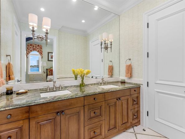 2716 Aqua Vista Blvd, Fort Lauderdale FL 33301