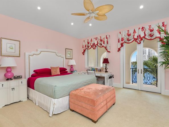 2716 Aqua Vista Blvd, Fort Lauderdale FL 33301