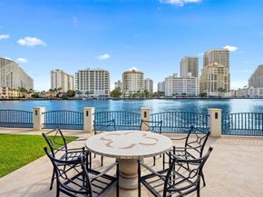 2716 Aqua Vista Blvd, Fort Lauderdale FL 33301