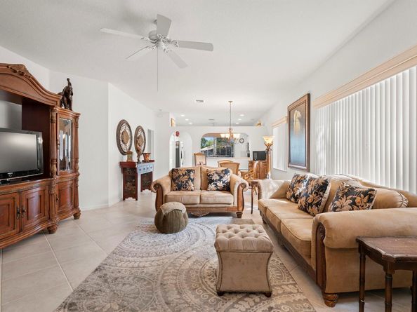 8089 Brindisi Lane, Boynton Beach FL 33472