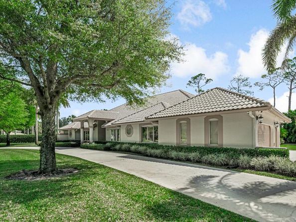 13406 Doubletree Circle, Wellington FL 33414