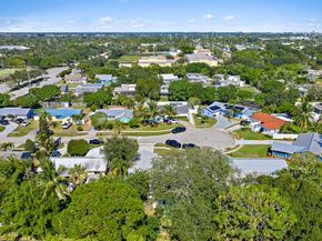 404 Highwood Circle, Jupiter FL 33458