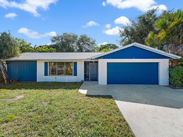 404 Highwood Circle, Jupiter FL 33458