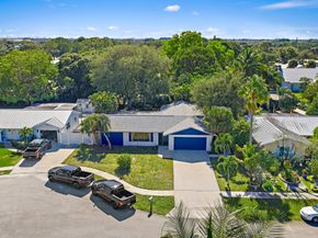 404 Highwood Circle, Jupiter FL 33458