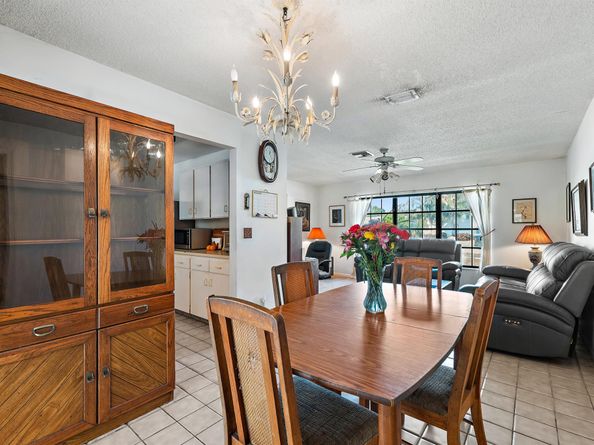 404 Highwood Circle, Jupiter FL 33458