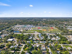 404 Highwood Circle, Jupiter FL 33458