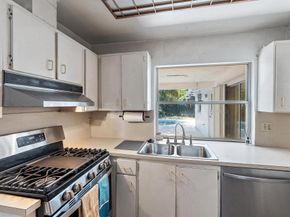 404 Highwood Circle, Jupiter FL 33458