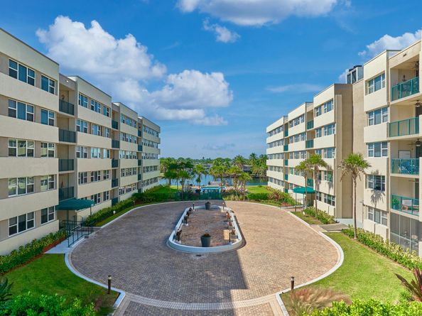 1236 Hillsboro Mile 102, Hillsboro Beach FL 33062