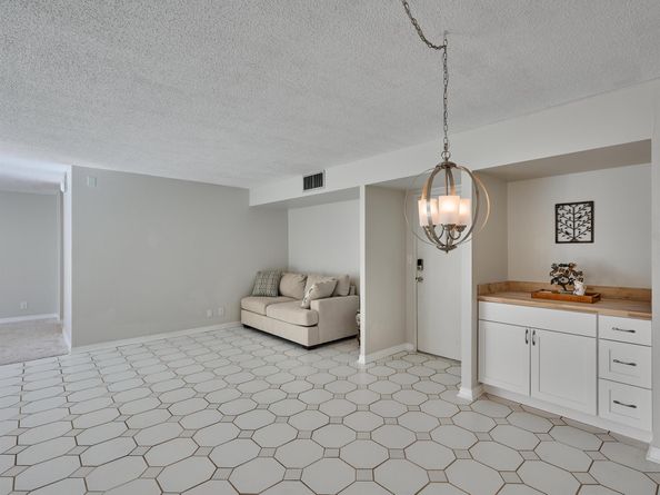 1236 Hillsboro Mile 102, Hillsboro Beach FL 33062