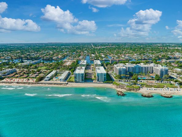 1236 Hillsboro Mile 102, Hillsboro Beach FL 33062