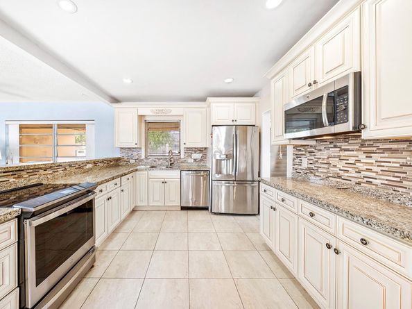 5340 NE 17th Ave, Fort Lauderdale FL 33334