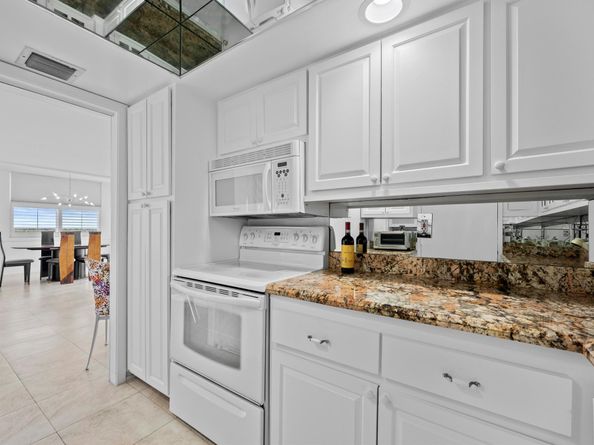 2600 N Flagler Drive 1007, West Palm Beach FL 33407