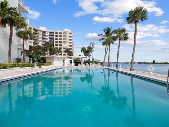 2600 N Flagler Drive 1007, West Palm Beach FL 33407