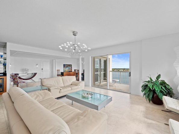 2600 N Flagler Drive 1007, West Palm Beach FL 33407