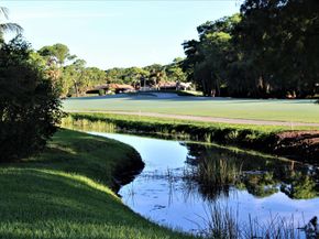 22 Balfour Road W, Palm Beach Gardens FL 33418