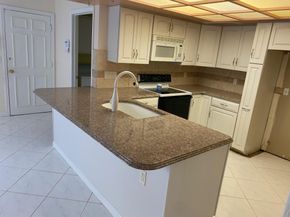 22 Balfour Road W, Palm Beach Gardens FL 33418