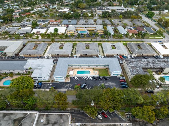 3525 Tyler St 9, Hollywood FL 33021