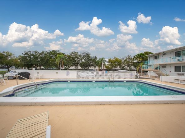 3525 Tyler St 9, Hollywood FL 33021