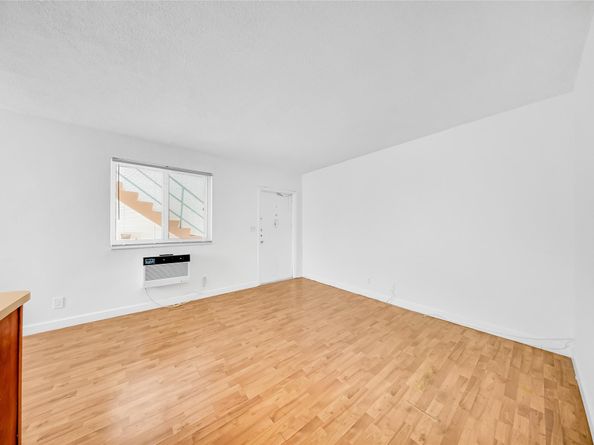 3525 Tyler St 9, Hollywood FL 33021