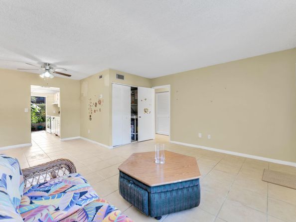 331 NW 76th Ave 104, Margate FL 33063