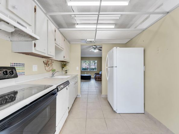 331 NW 76th Ave 104, Margate FL 33063