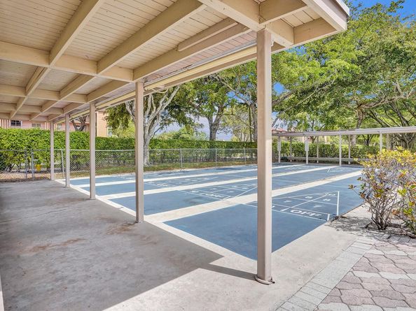 331 NW 76th Ave 104, Margate FL 33063