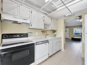 331 NW 76th Ave 104, Margate FL 33063