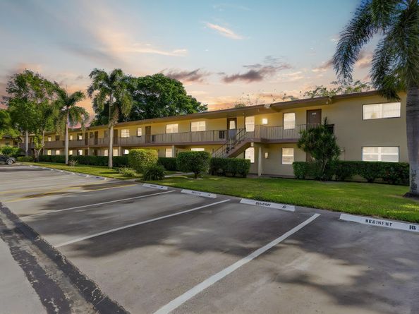 331 NW 76th Ave 104, Margate FL 33063